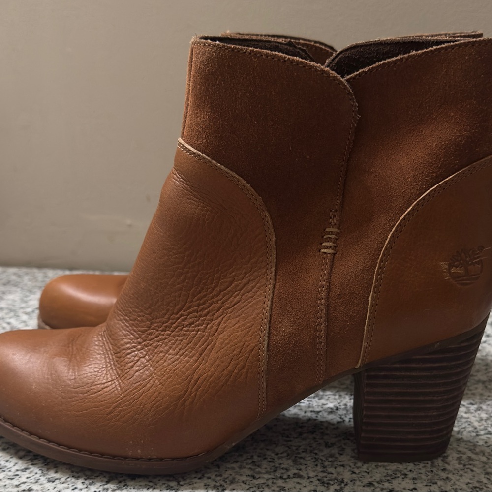 Timberland Women's Tan Leather Heeled Boots